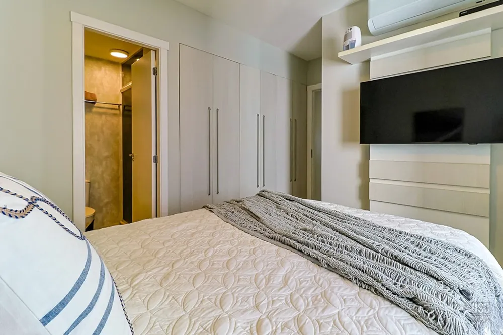 Apartamento para venda no bairro Vila Ipiranga em Porto Alegre