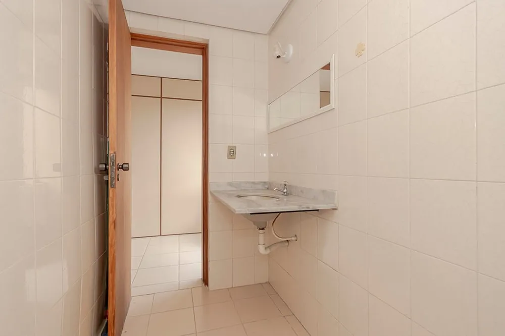 Sala para venda no bairro Floresta em Porto Alegre