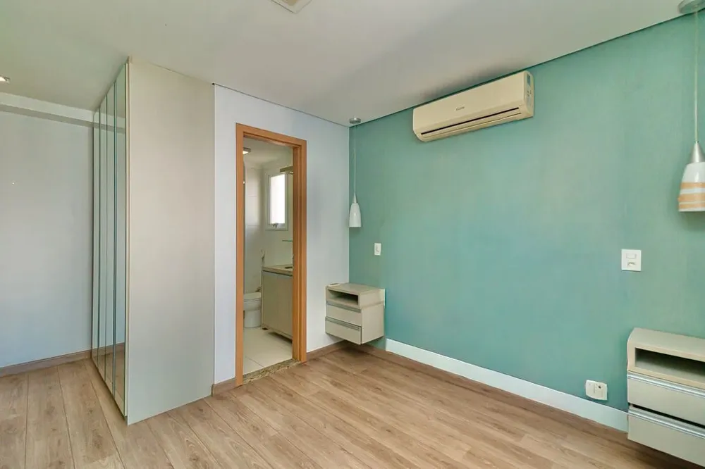 Apartamento para venda no bairro Passo da Areia em Porto Alegre