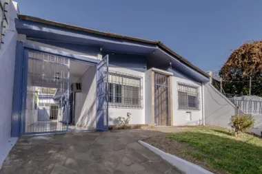 Casa para venda no bairro Jardim Itu em Porto Alegre