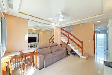 Casa em Condomínio para venda no bairro Hípica em Porto Alegre