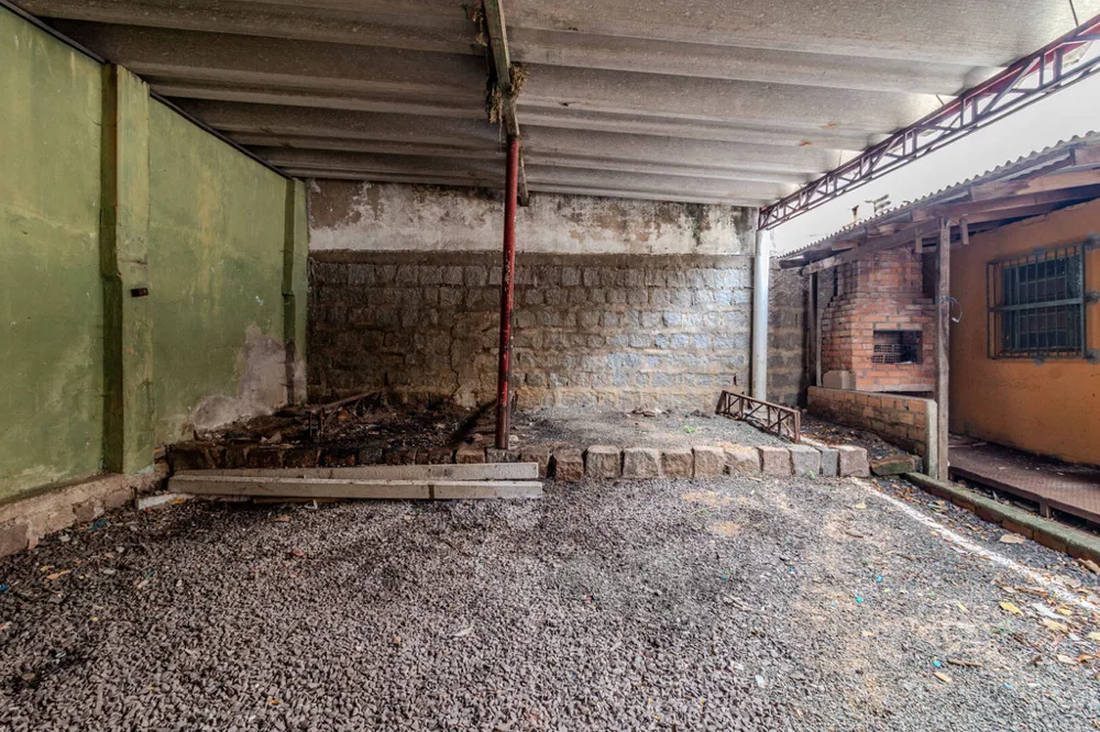Edifício Comercial para venda no bairro Vila Ipiranga em Porto Alegre