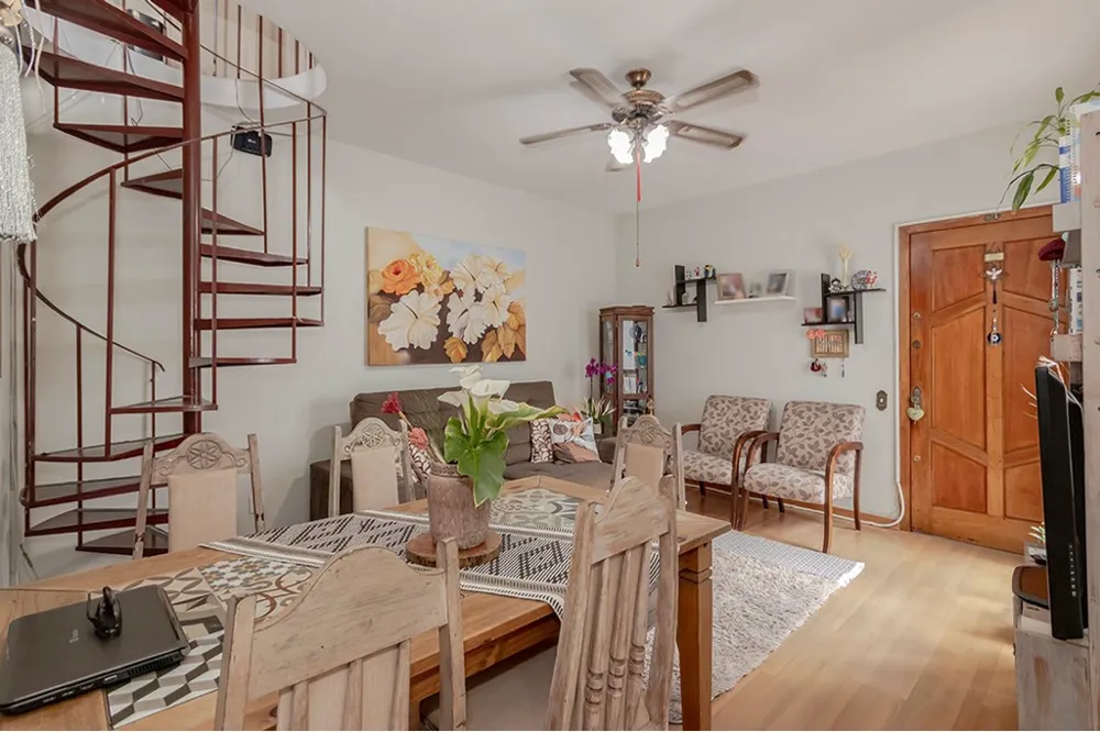 Cobertura Duplex para venda no bairro Jardim Botânico em Porto Alegre