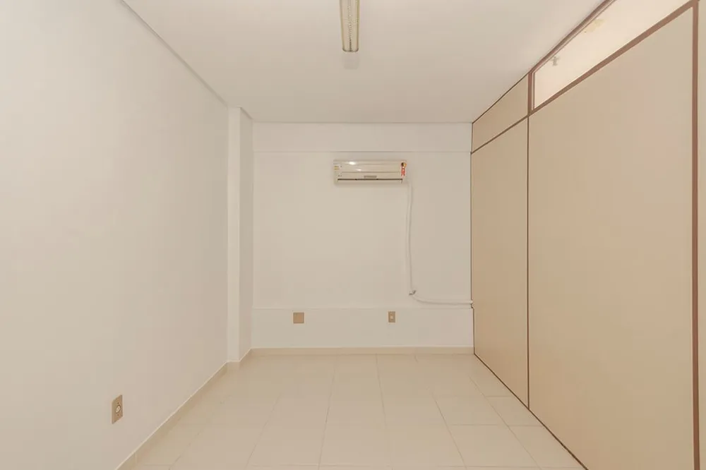 Sala para venda no bairro Floresta em Porto Alegre