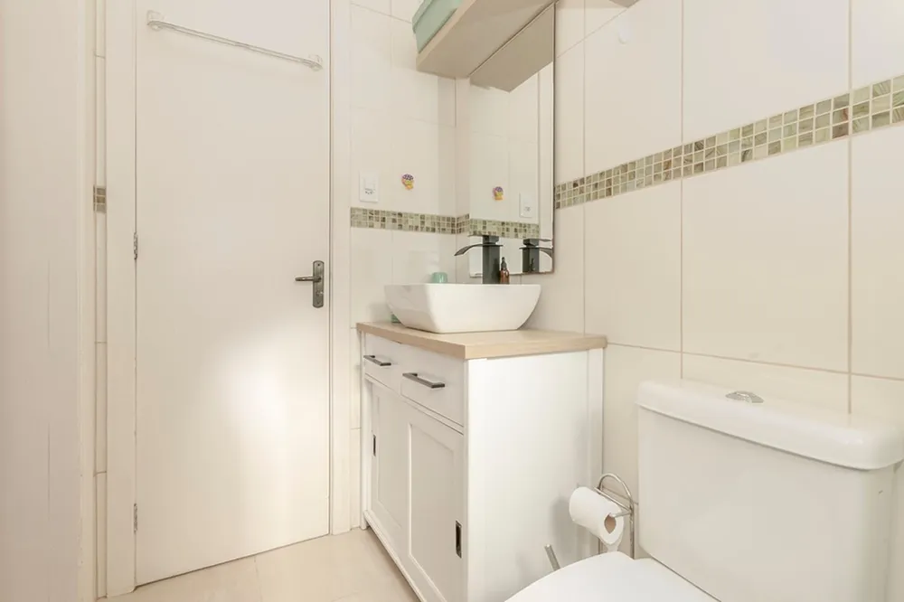 Casa para venda no bairro Lomba do Pinheiro em Porto Alegre
