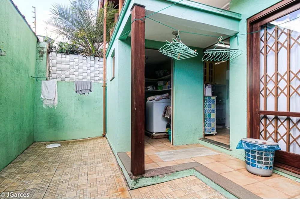 Casa em Condomínio para venda no bairro Cavalhada em Porto Alegre