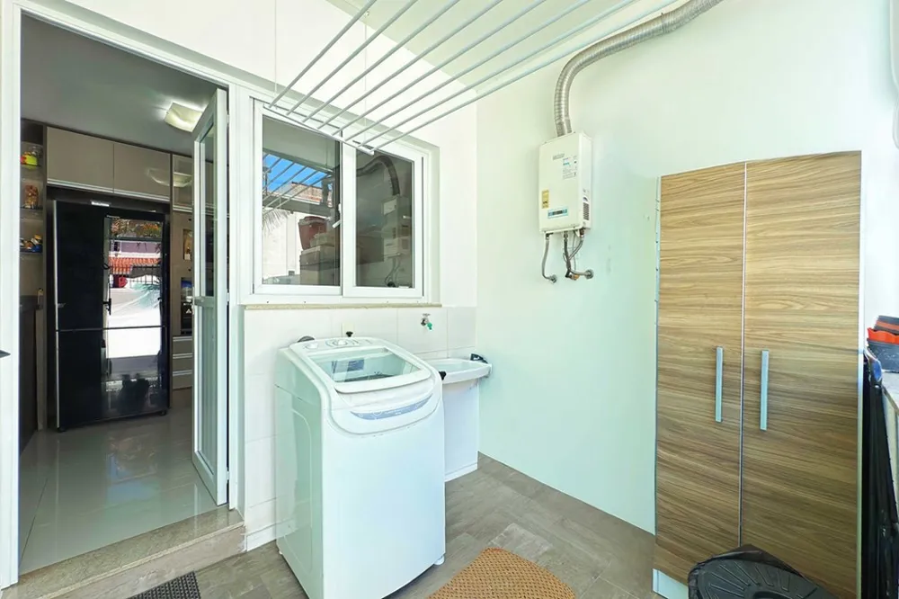 Casa para venda no bairro Hípica em Porto Alegre