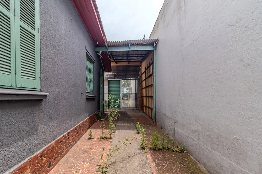 Edifício Comercial para venda no bairro Vila Ipiranga em Porto Alegre