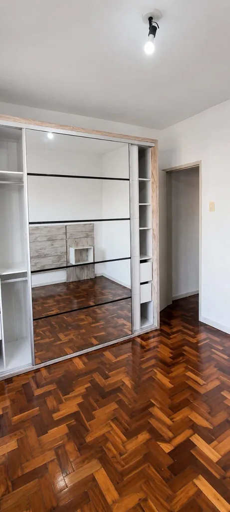 Apartamento para venda no bairro São João em Porto Alegre