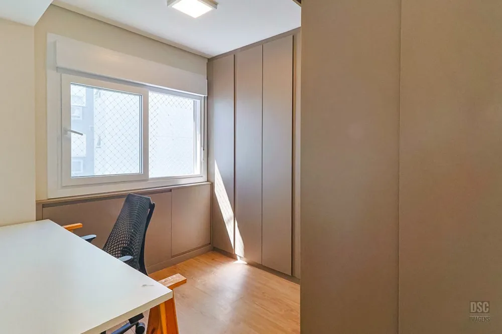 Apartamento para venda no bairro São Sebastião em Porto Alegre