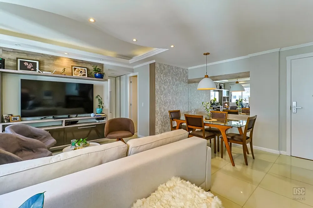 Apartamento para venda no bairro Vila Ipiranga em Porto Alegre