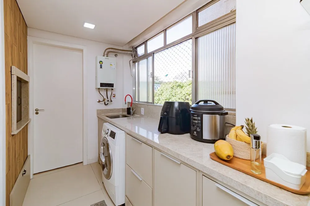 Apartamento para venda no bairro Menino Deus em Porto Alegre