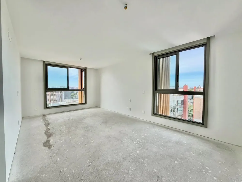 Apartamento para venda no bairro Três Figueiras em Porto Alegre