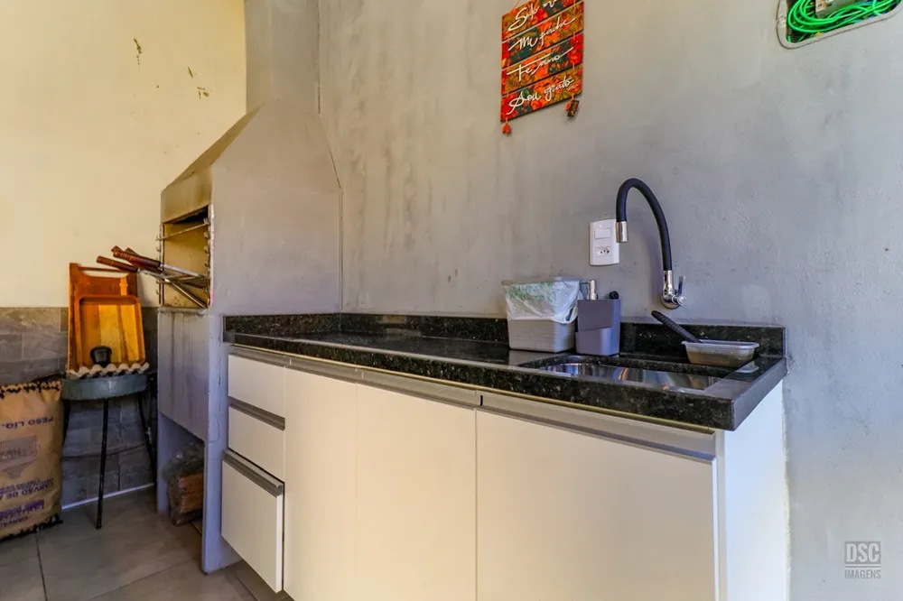 Casa para venda no bairro Restinga em Porto Alegre