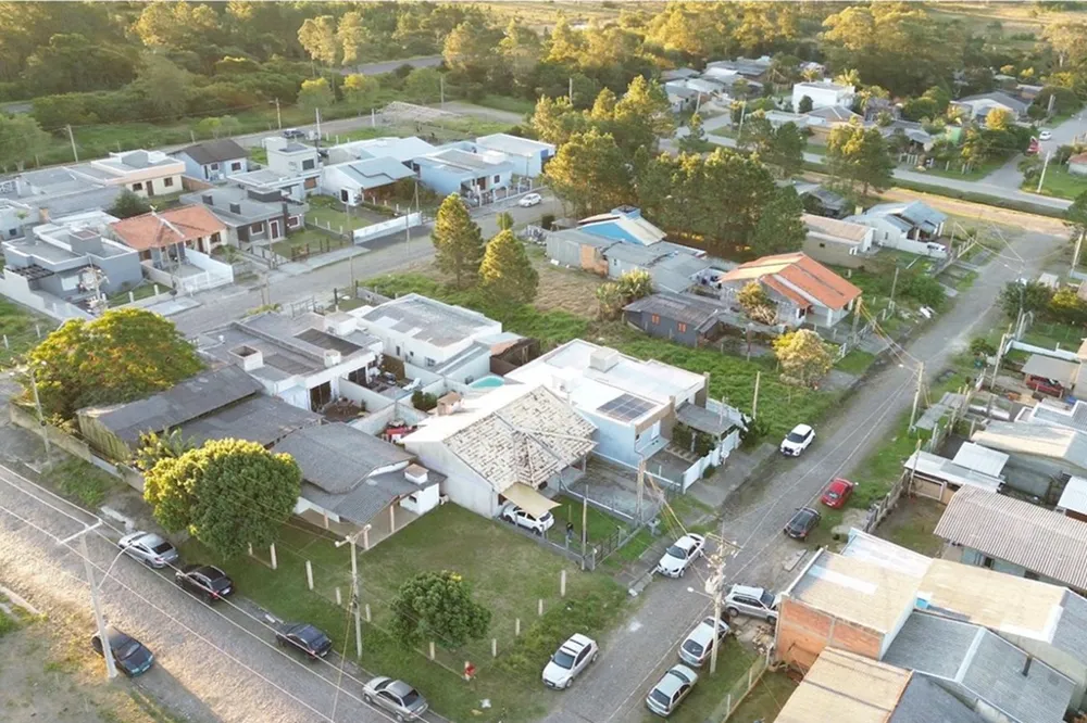 Casa para venda no bairro Capão Novo em Capão da Canoa