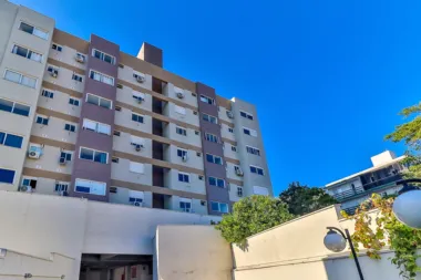 Apartamento para venda no bairro Santo Antônio em Porto Alegre