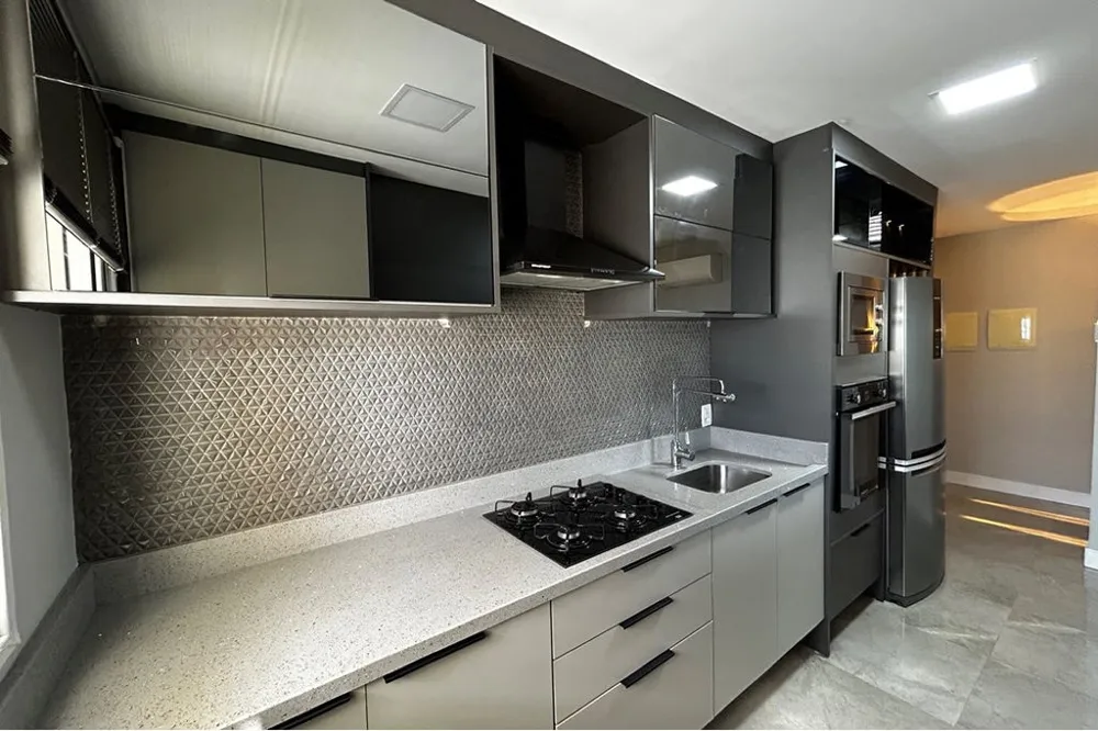 Apartamento para venda no bairro Menino Deus em Porto Alegre