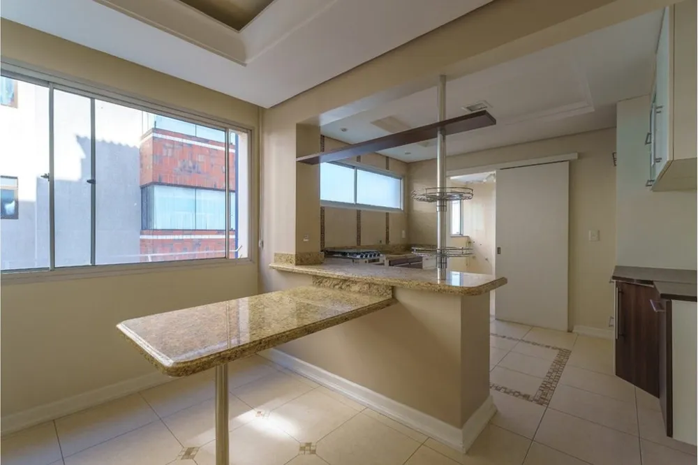 Apartamento para venda no bairro Petrópolis em Porto Alegre