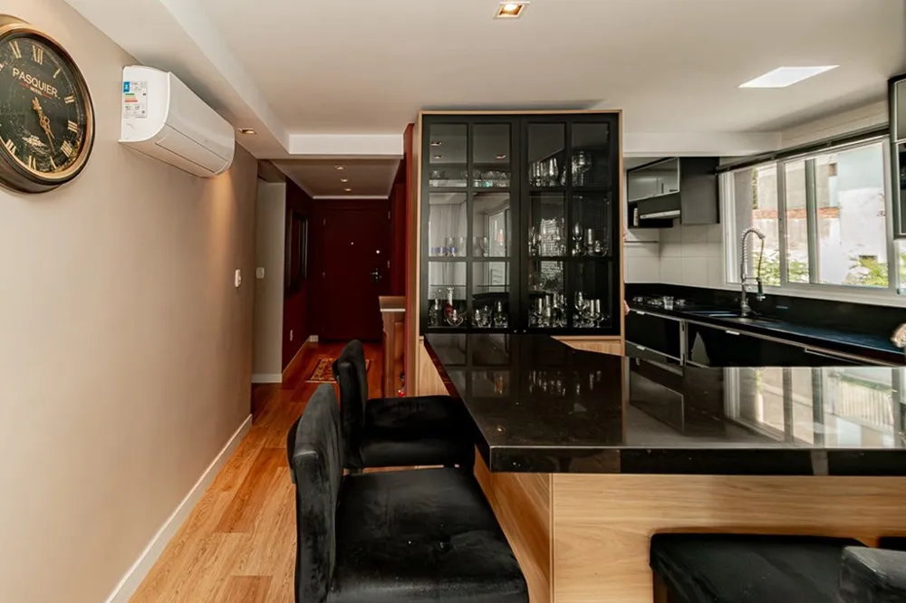 Apartamento para venda no bairro São João em Porto Alegre