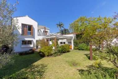 Casa para venda no bairro Três Figueiras em Porto Alegre