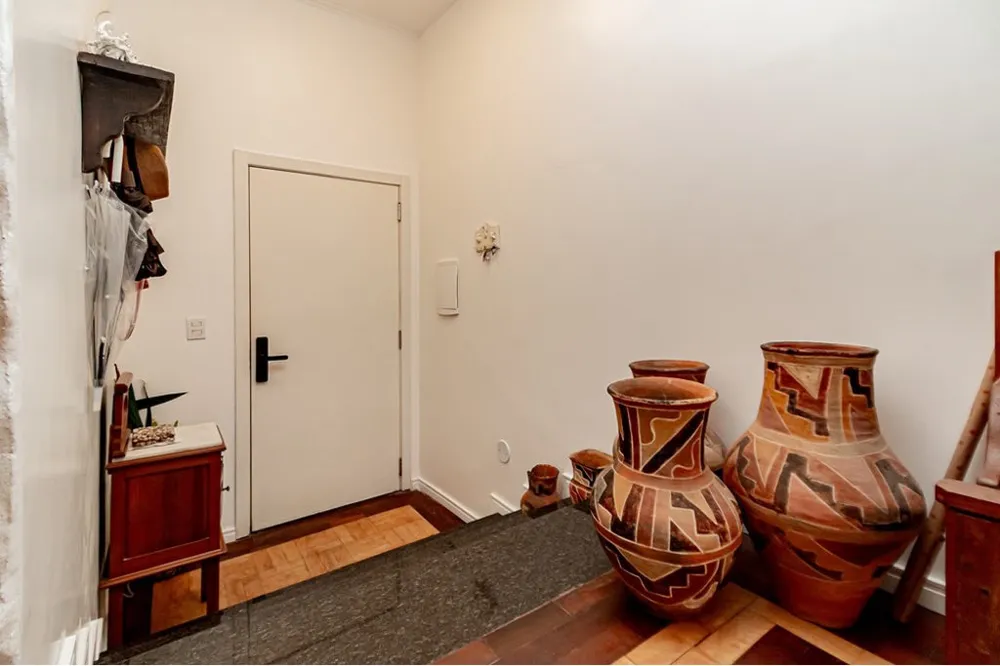Apartamento para venda no bairro Centro Histórico em Porto Alegre