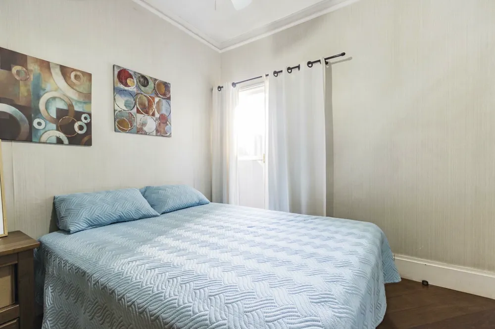 Casa para venda no bairro Chácara das Pedras em Porto Alegre