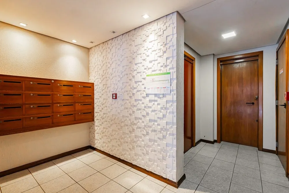 Apartamento para venda no bairro Santo Antônio em Porto Alegre