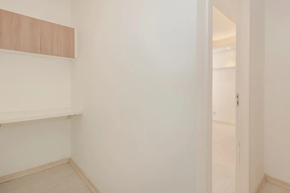Sala para venda no bairro Petrópolis em Porto Alegre