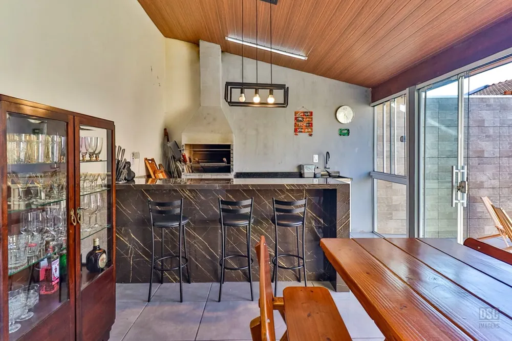 Casa para venda no bairro Restinga em Porto Alegre