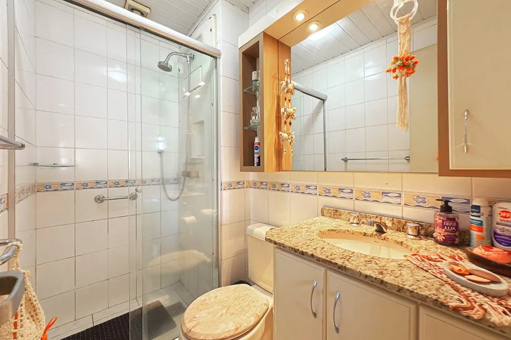 Apartamento para venda no bairro Cavalhada em Porto Alegre