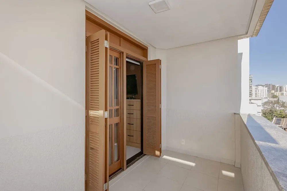 Apartamento para venda no bairro Passo da Areia em Porto Alegre
