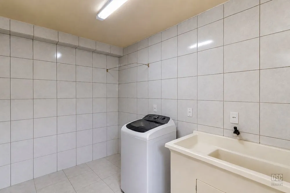 Casa para venda no bairro Jardim Itu em Porto Alegre