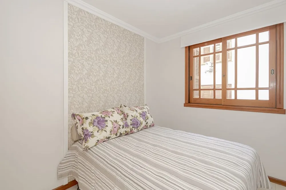 Apartamento para venda no bairro Passo da Areia em Porto Alegre