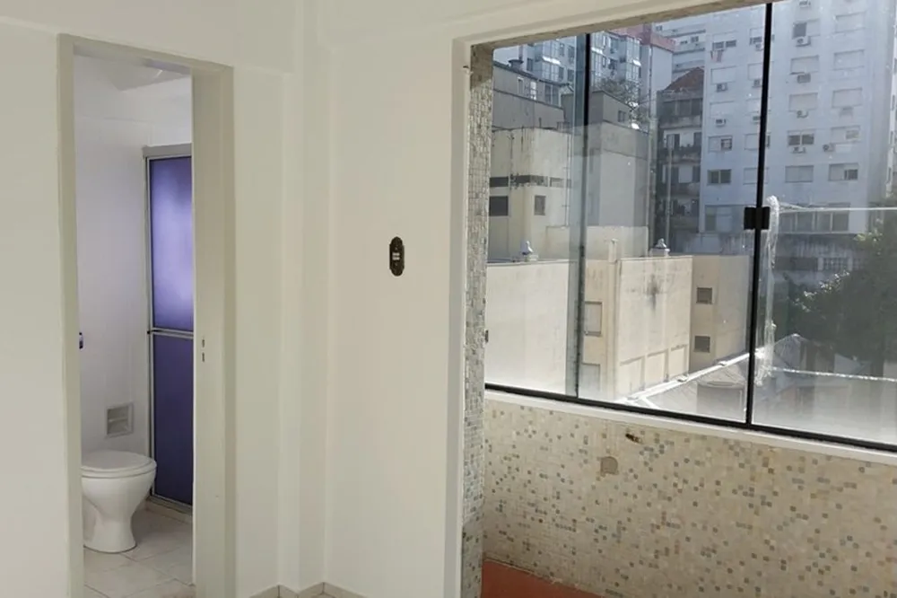 Apartamento para venda no bairro Centro Histórico em Porto Alegre