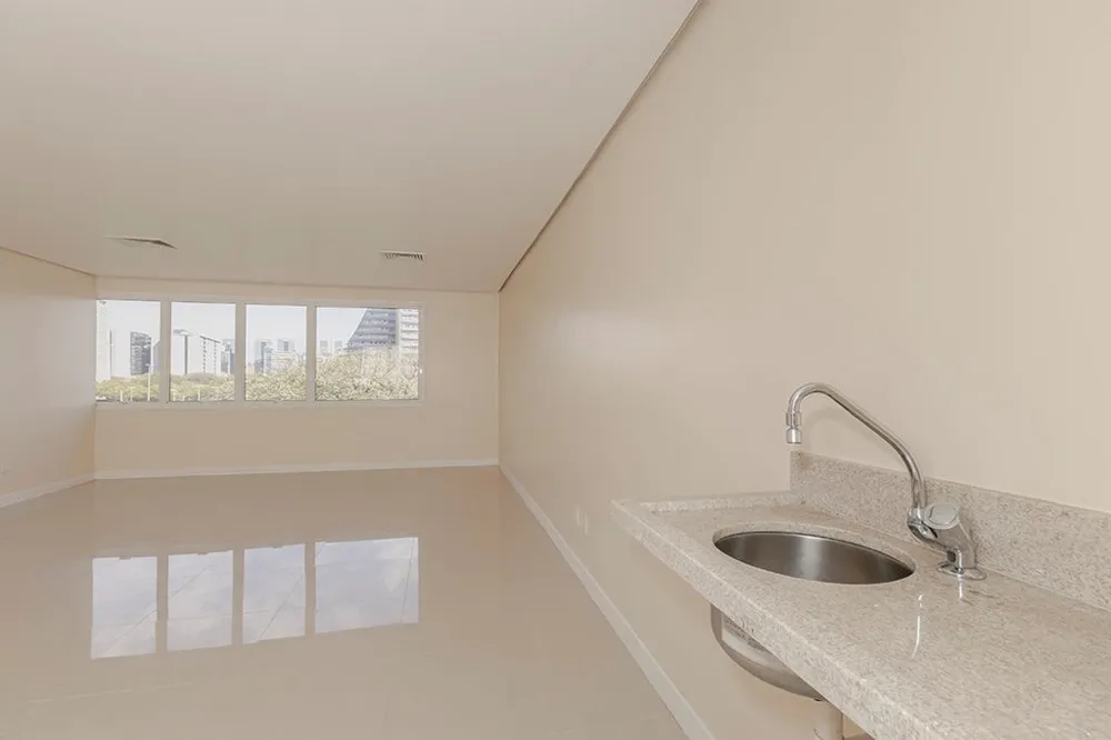 Sala para venda no bairro Centro Histórico em Porto Alegre