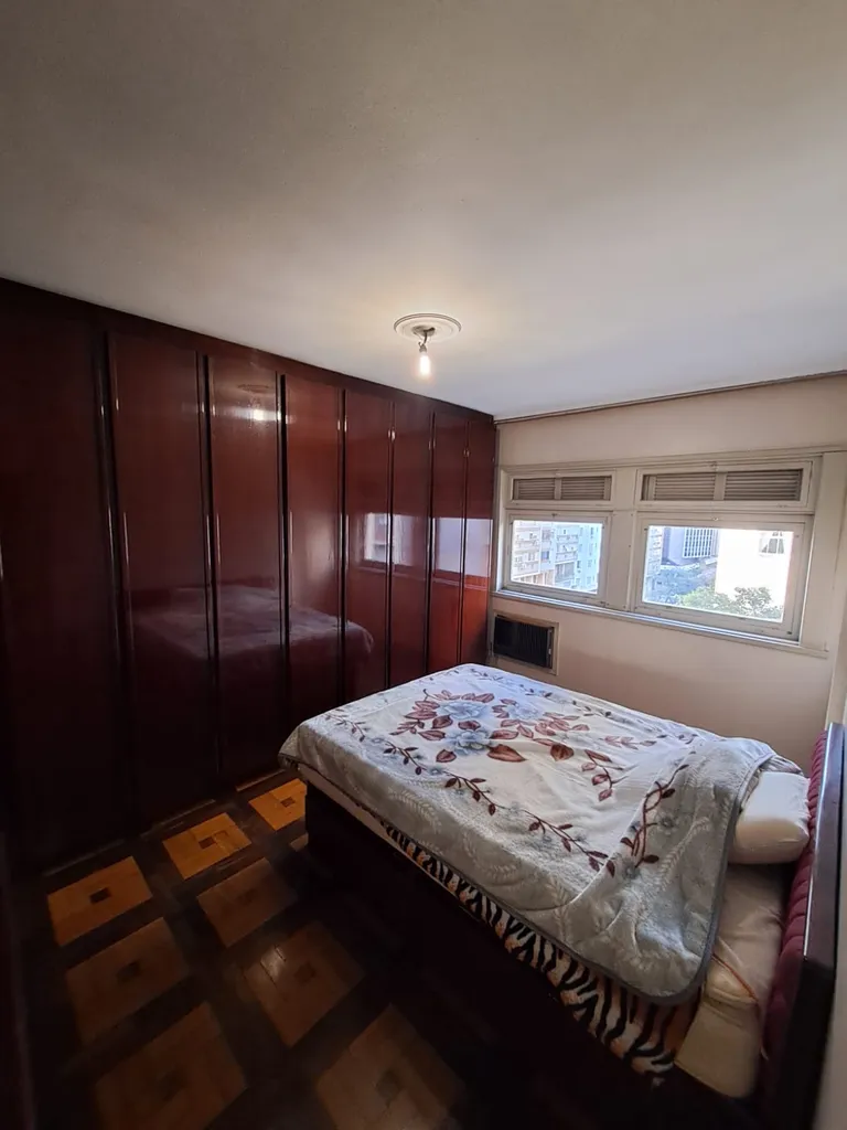 Apartamento para venda no bairro Centro Histórico em Porto Alegre