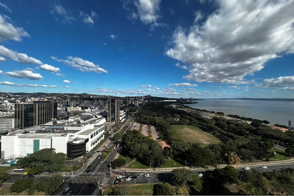 Apartamento para venda no bairro Menino Deus em Porto Alegre