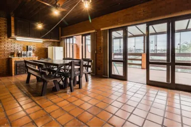 Casa para venda no bairro Partenon em Porto Alegre