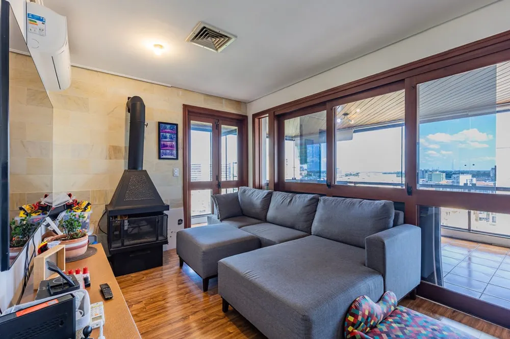 Apartamento para venda no bairro Moinhos de Vento em Porto Alegre