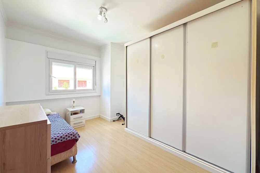 Casa para venda no bairro Hípica em Porto Alegre