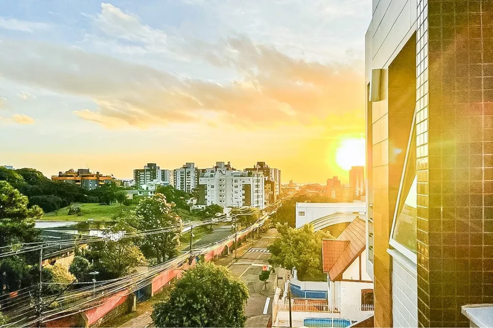 Apartamento para venda no bairro Menino Deus em Porto Alegre