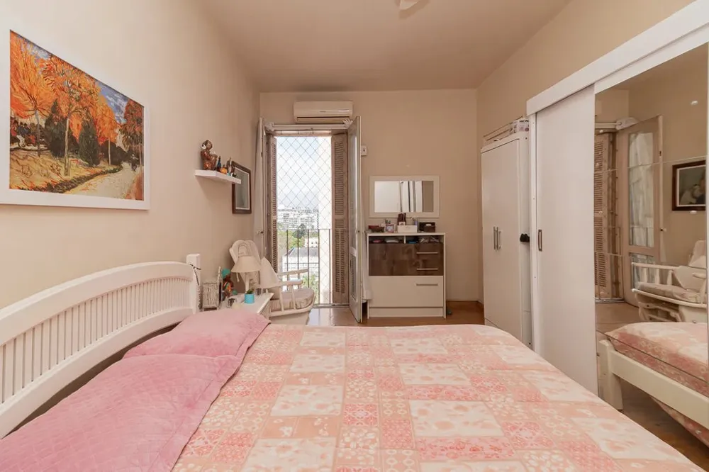 Apartamento para venda no bairro Centro Histórico em Porto Alegre