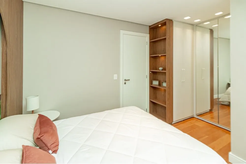 Apartamento para venda no bairro Menino Deus em Porto Alegre