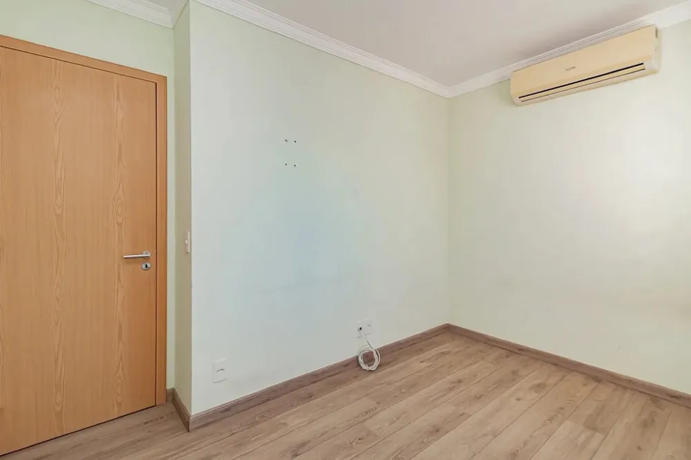 Apartamento para venda no bairro Passo da Areia em Porto Alegre