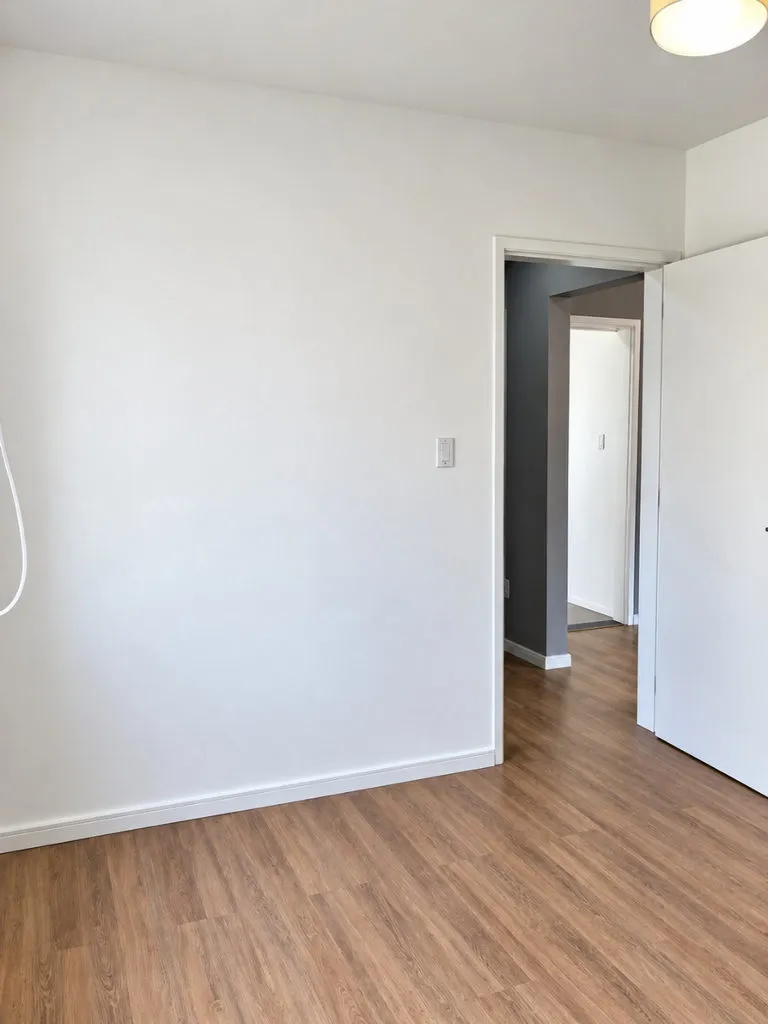 Apartamento para venda no bairro Rubem Berta em Porto Alegre