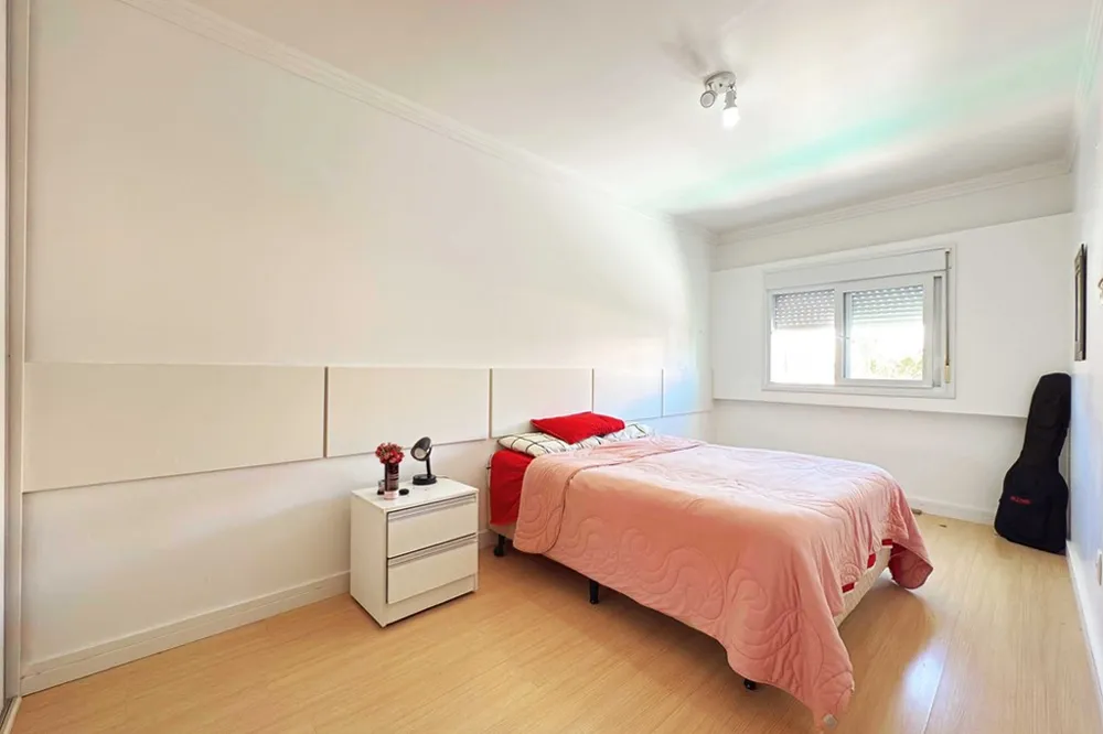 Casa para venda no bairro Hípica em Porto Alegre