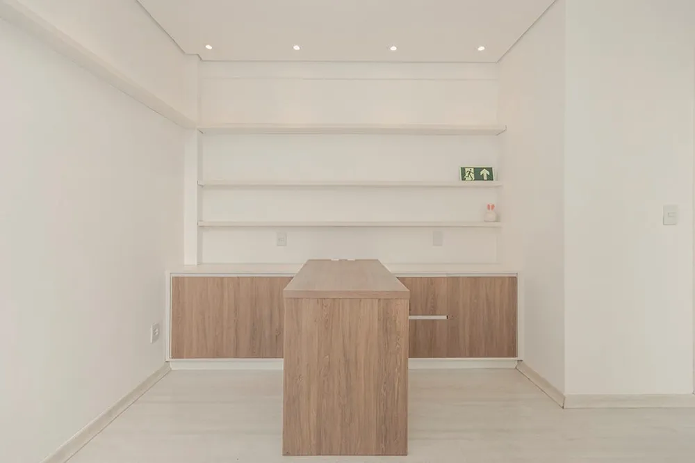 Sala para venda no bairro Petrópolis em Porto Alegre