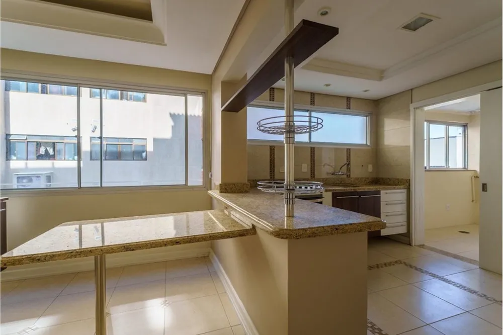 Apartamento para venda no bairro Petrópolis em Porto Alegre