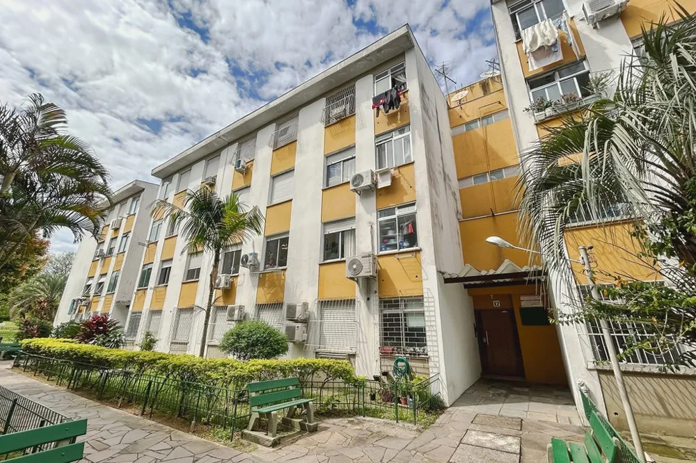 Apartamento para venda no bairro Vila Nova em Porto Alegre