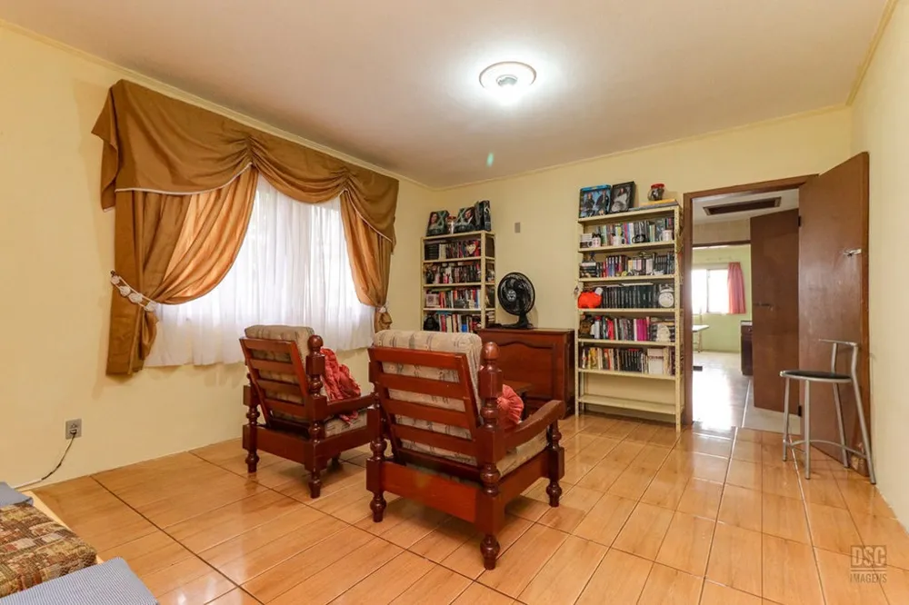 Casa para venda no bairro Vila Jardim em Porto Alegre